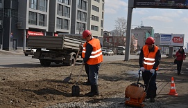 Энергетики благоустраивают Барнаул после зимних ремонтов